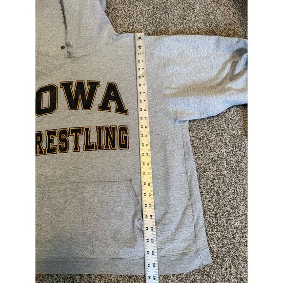 Vintage Iowa Hawkeyes Wrestling Grey Mens Large Hoodie Y2K Cotton Exchange - Picture 10 of 10